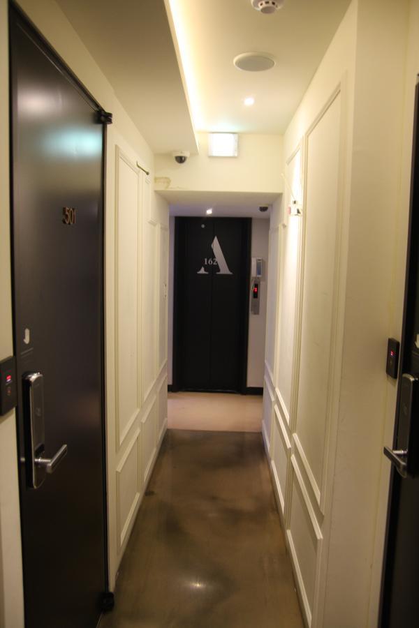 Avenue 162 * Seoul
